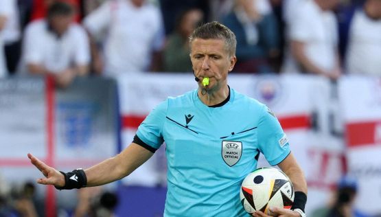 Orsato sarà designatore ma arriva schiaffo Pistocchi: Spiegate pasticcio Var su rigore negato all'Inter