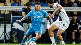 Matrimonio iperbolico con il Napoli per Matteo Politano e Alessandra Esposito a Massa Lubrense, regalo di De Laurentiis