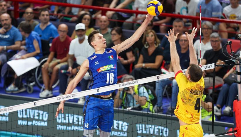 Volley, l'Italia fa due volte festa: batte il Canada in amichevole e celebra le 100 presenze di Yuri Romanò