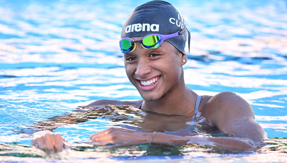 https://wips.plug.it/cips/sport.virgilio.it/cms/2025/06/sara-curtis.jpg