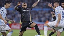 Cile, Vidal che combini? Sbaglia un rigore, fa autogol e litiga col portiere: cosa è successo dopo