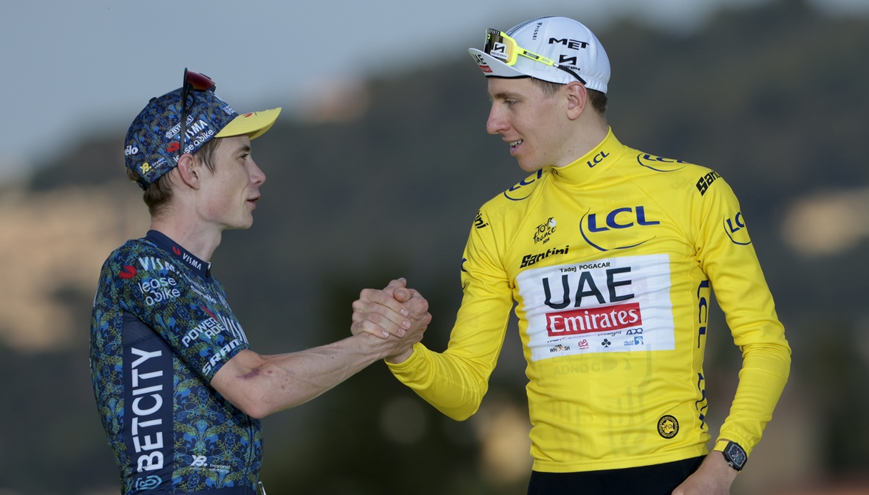 https://wips.plug.it/cips/sport.virgilio.it/cms/2025/06/vingegaard-pogacar.jpg