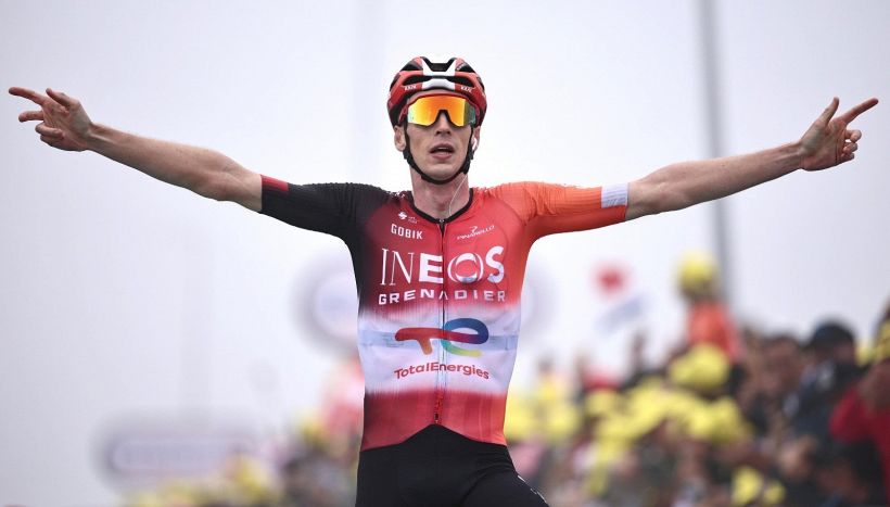 Tour de France, 19a Tappa: Arensman, ancora tu! Bis davanti a Vingegaard che regola Pogacar. Milan blinda la verde