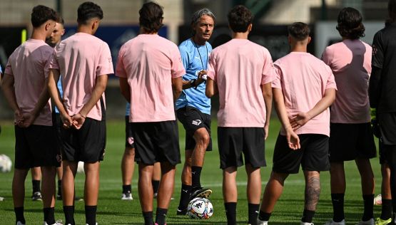 Il Palermo è in viaggio verso il ritorno in A: la stagione comincia in casa contro la Reggiana