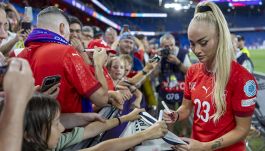 Europei femminili: per Alisha Lehmann serve la guardia del corpo? Il retroscena