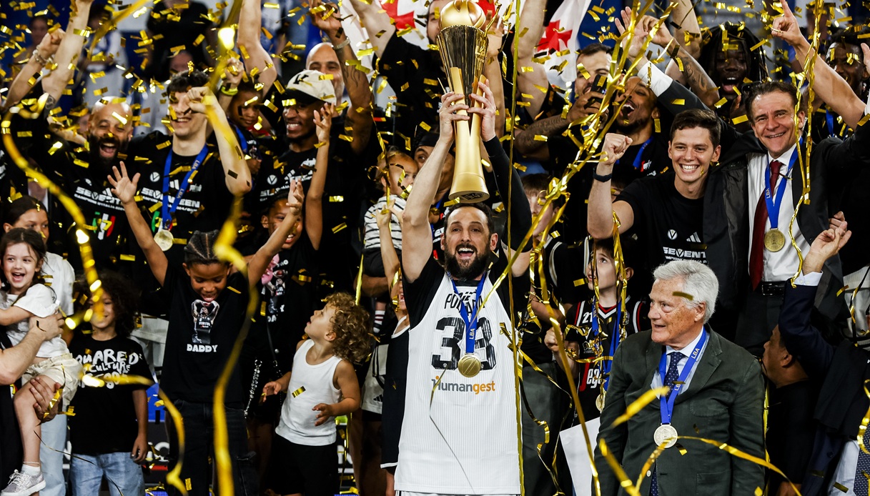 https://wips.plug.it/cips/sport.virgilio.it/cms/2025/07/bologna-scudetto.jpg