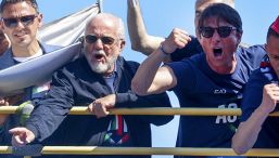 "De Laurentiis come Berlusconi": il paragone di Pellegatti scatena i tifosi di Napoli e Milan, web in tilt