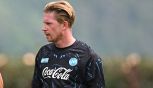 Napoli, De Bruyne tra la 10 di Maradona e i consigli di Lukaku. Ma la diretta streaming si blocca, è polemica