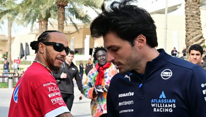 F1, Sainz addio alla Ferrari tra angeli e demoni: "Volevo sfasciare tutto quando presero Hamilton"