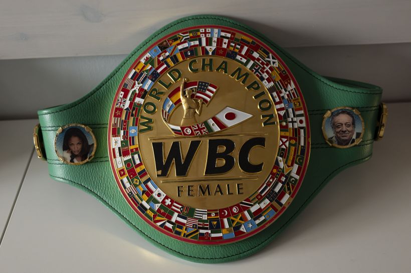 Boxe Veronica Tosi “The Butcher”: la campionessa del ring che taglia la carne e sogna il mondiale