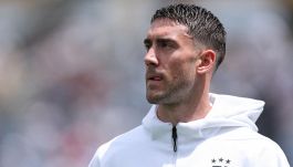 Diretta live calciomercato 31 luglio 2025: Milan forte su Vlahovic, braccio di ferro Inter-Atalanta per Lookman, Juve bloccata