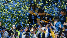 Paredes, per il ritorno al Boca in 50mila alla Bombonera. Lacrime, emozione e il retroscena su Dybala