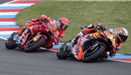Gp Brno: perchè Marquez e Bagnaia hanno rallentato, cosa dice la regola sulla pressione gomme. Precedente in Thailandia