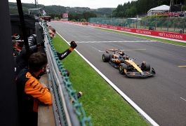 Gp Belgio: Piastri beffa allo start Norris e vince a Spa. Leclerc sul podio, rimonta Hamilton 7°