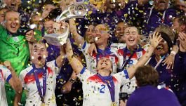 Europei femminili, l'Inghilterra delle polemiche azzurre batte la Spagna e fa bis: il dato senza senso e il rigore a due tocchi ribattuto