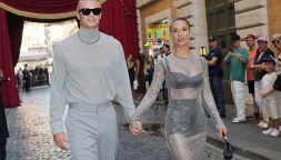 Dolce & Gabbana celebra Roma ai Fori Romani, l'apparizione di Isabel Haugseng Johansen imprevedibile: chi è la compagna di Haaland