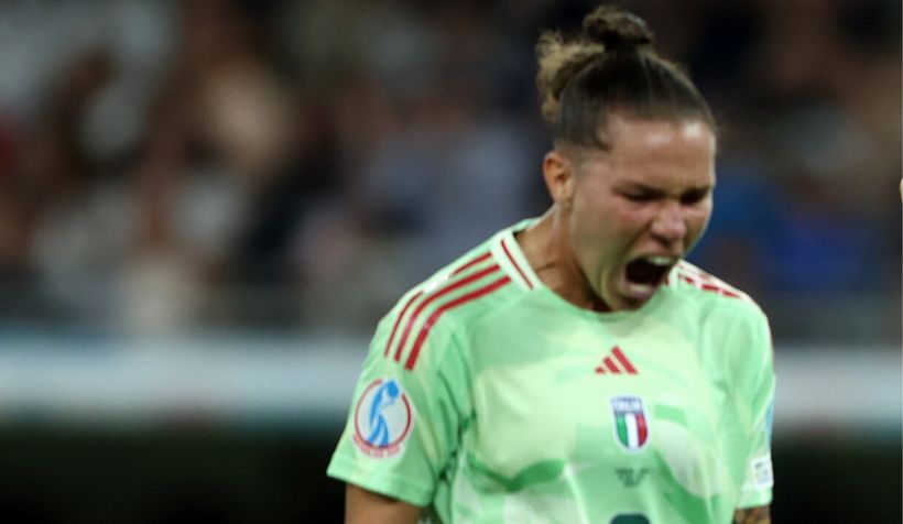 Europei femminili: Linari, festa infinita: laurea in hotel, i diritti civili e ora la semifinale, chi è la leader azzurra