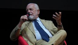 Napoli, De Laurentiis accontenta Conte: il patron in campo per Beukema e Nuñez. E spunta l'idea Kean