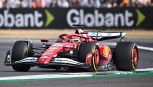 Silverstone, Ferrari veloce ma Leclerc si lamenta nel team radio: 'Qualcosa non va'. Hamilton, incubo graining