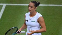 Wimbledon, che peccato per Cocciaretto! Spreca un break di vantaggio nel terzo e cede al tiebreak a Bencic