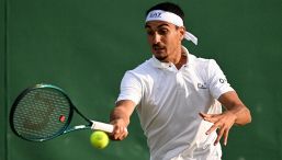 Wimbledon, a Londra sembra la Davis: Sinner tifoso di Sonego, Cobolli chiama Bove. Il retroscena di Querrey su Jannik