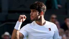 Wimbledon, Alcaraz da record: prima demolisce Norrie poi il siparietto su Ibiza. Fritz rompe la maledizione e lancia la sfida