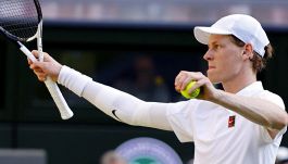 Sinner, Vagnozzi non ha paura: “C’è una differenza rispetto a Parigi”. Carlos impressionato: “Non me lo aspettavo”