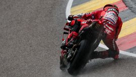 MotoGP Germania, Ducati ammette il problema con Bagnaia: 'Qualcosa non va', l'allarme di Domenicali. Alex Marquez punge Pecco