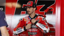 MotoGP Brno, il flop di Bagnaia mette sotto accusa Ducati. La rabbia di Pecco e il mea culpa di Tardozzi