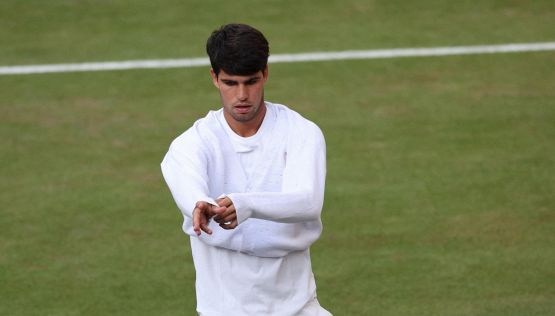 Alcaraz, ufficiale la rinuncia a Toronto. Su Sinner: "La rivalità ci spinge oltre il limite. E voglio tornare numero 1"