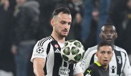 Juventus, Gatti rinnova fino al 2030 ma sul web si scatena la contestazione: “Siete come Giuntoli”