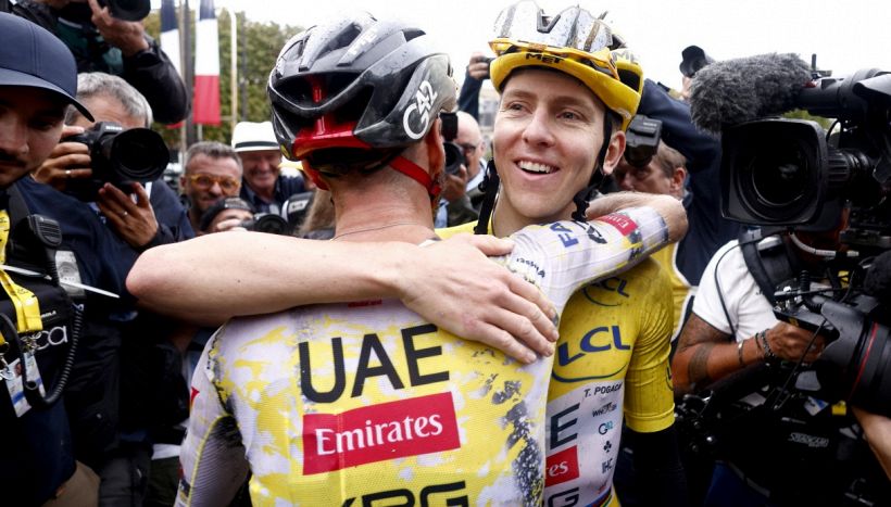 Pogacar, adesso è ufficiale: non sarà alla Vuelta. Merckx stronca Vingegaard: "Il solo rivale di Tadej è van der Poel"