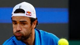 Berrettini, Bertolucci alimenta lo spettro del ritiro: “Ecco quando è scoppiato tutto”. Ma Matteo a Montecarlo sorride