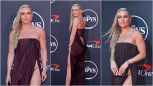 Lindsey Vonn: spacco vertiginoso agli ESPY Awards 2025 e un colpo di vento provoca l'imprevisto hot