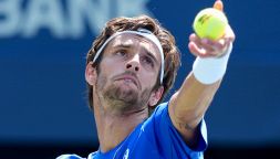 Musetti ammonito e sconfitto: cede a Michelsen e lascia Toronto tra i rimpianti, si allontana pure Torino