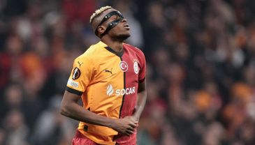 Osimhen al Galatasaray apre il valzer delle punte: il futuro di Vlahovic, Nunez, Lucca e Retegui