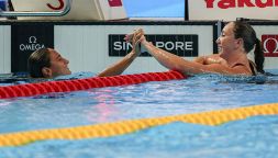 Chi è Simona Quadarella, l'argento e record europeo ai Mondiali di Singapore 2025 di "Veleno": il nuoto, la Roma e Totti
