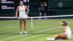 Raducanu, fine della favola: troppi sprechi, Sabalenka non perdona e punisce la reginetta degli inglesi