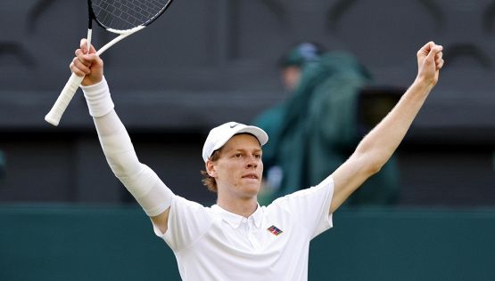 Sinner batte Alcaraz e Bertolucci esplode: dalle accuse di tifo contro al "No trip for cats" liberatorio