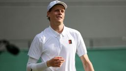 Sinner, vergognoso attacco dall'Inghilterra: "Chi crede nello sport pulito tifa Djokovic"