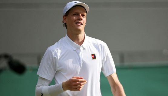 Sinner, vergognoso attacco dall'Inghilterra: "Chi crede nello sport pulito tifa Djokovic"