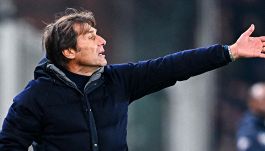 Napoli, Conte fissa gli obiettivi: il nuovo slogan, come giocherà De Bruyne e la risposta piccata sull'Europa