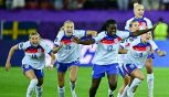 Europei femminili: Italia con l'Inghilterra in semifinale, portiere Svezia para 3 rigori ma sbaglia il suo