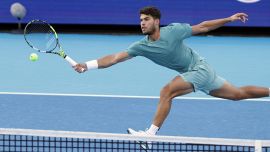 Cincinnati: Alcaraz raggiunge Sinner in finale, Zverev è crollato per problemi respiratori