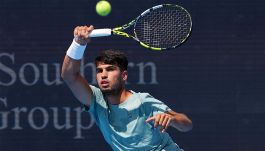 Cincinnati, Alcaraz rischia grosso contro Dzumhur: ma è bufera per i consigli richiesti sul dopo sbornia