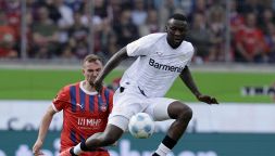 Milan, tutto fatto per Boniface. Il retroscena sulle visite mediche e i dubbi dei tifosi: “È sempre rotto”