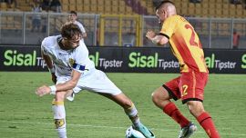 Coppa Italia: Camarda trascina il Lecce e aspetta il Milan, Genoa straripante, Empoli ok solo ai rigori