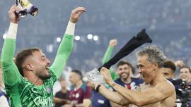 Finalmente Donnarumma conquista l'Italia: da Gattuso a Serena, tutti a difesa di Gigio nella guerra col Psg