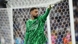 Donnarumma, salta anche il Manchester United: la scelta del club fa infuriare i tifosi, la speranza di Gigio
