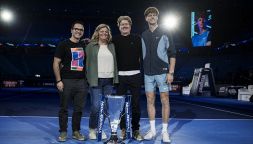 Sinner: il New York Times pazzo di Jannik, che svela il motivo dell’assenza di mamma e papà allo US Open